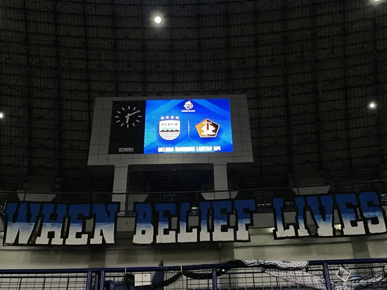 Persib Bandung Tumbangkan Persik Kediri, Maung Bandung Makin Kokoh di Jalur Juara