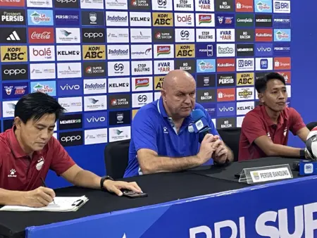 Persib Menang Meyakinkan, Bojan Hodak Akui Persik Sempat Merepotkan Persib Menang Meyakinkan, Bojan Hodak Akui Persik Sempat Merepotkan