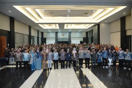 Bupati Garut Hadiri Buka Bersama SPPG se-Kabupaten Garut, Tegaskan Pentingnya Program MBG Bupati Garut Hadiri Buka Bersama SPPG se-Kabupaten Garut