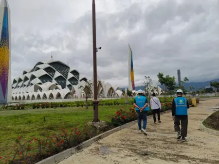 PLN Pastikan Pasokan Listrik Andal di Masjid Raya Al-Jabbar Selama Ramadan hingga Idul Fitri