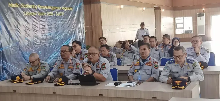 Dishub Jabar Siapkan 4.200 Personel Kawal Arus Mudik dan Balik Lebaran 2026 Dishub Jabar Siapkan 4.200 Personel Kawal Arus Mudik dan Balik Lebaran 2026