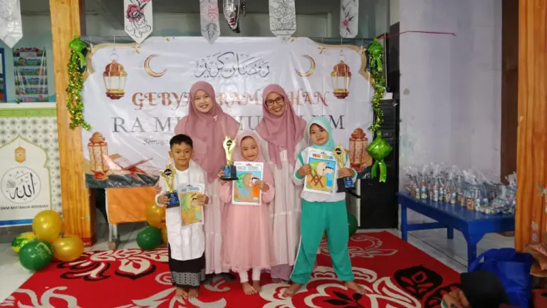 Bazar Sholawat Jadi Cara Kreatif RA Miftahul Ulum Tanamkan Nilai Agama Sejak Dini