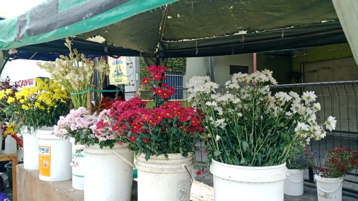 Aroma Sedap Malam Warnai Jalanan Bandung Jelang Idulfitri
