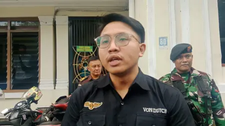 Muhammad Adimas Firdaus alias Resbob kembali menjalani persidangan di Pengadilan Negeri Bandung, Senin (30/3/2026).