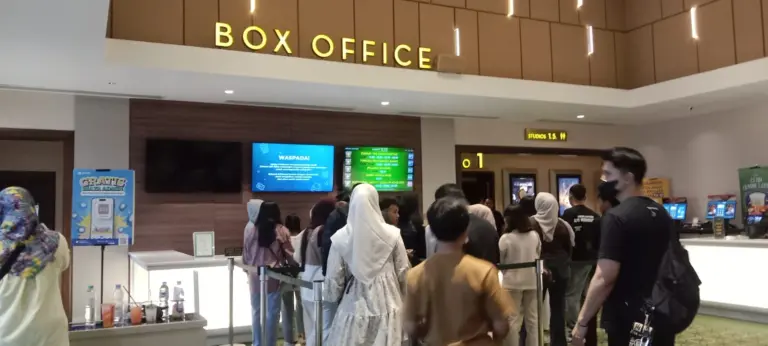 Berlibur Lebaran Idul Fitri Studio Film XXI dipadati Pengunjung Sejak Memasuki Masa Libur Studio XXI Ciplaz Garut Dipadati Pengunjung sejak 18 Maret 2026