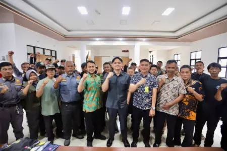 Anggota Komisi IV DPRD Kota Bandung Dorong Penguatan Kinerja Garda Terdepan di Kelurahan Cigereleng Anggota Komisi IV DPRD Kota Bandung Dorong Penguatan Kinerja Garda Terdepan di Kelurahan Cigereleng