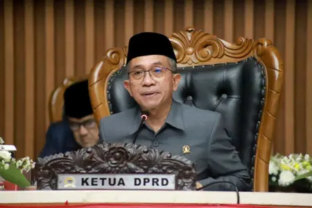 Daya Tampung Menyusut, DPRD Bandung Desak Transparansi SPMB Diperkuat Ketua DPRD Kota Bandung Asep Mulyadi