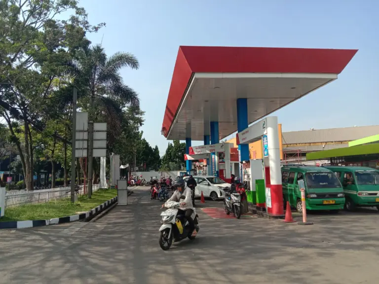 Harga BBM Pertamina Tak Berubah per 1 April 2026, Masyarakat Lega namun Waspada Harga BBM Pertamina Tak Berubah per 1 April 2026, Masyarakat Lega namun Waspada