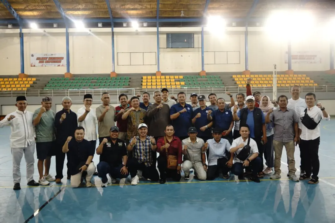 Bupati Garut kunjungi SOR AA Adiwijaya persiapan pertandingan. Voly U 18