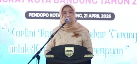 21,4 Persen Kepala Keluarga di Bandung Perempuan, Ribuan Hidup Rentan Kepala Dinas Pemberdayaan Perempuan dan Perlindungan Anak (DP3A) Kota Bandung, Uum Sumiati, dalam acara Peringatan Hari Kartini ke-147 di Pendopo Kota Bandung, Selasa (21/4/2026)