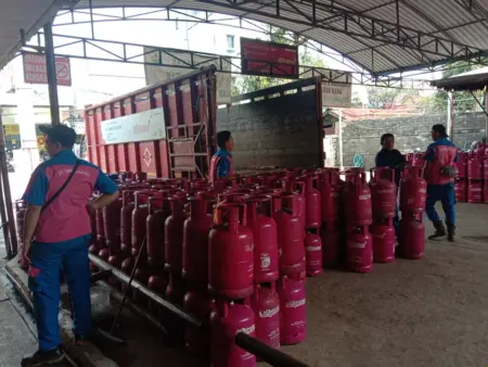 Harga LPG Nonsubsidi di Bandung Naik, Stok Aman di Agen, Seret di Pengecer Harga LPG Nonsubsidi di Bandung Naik, Stok Aman di Agen, Seret di Pengecer
