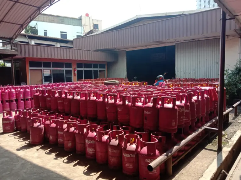Harga LPG Nonsubsidi Melejit, Warga Bandung Mulai Pertimbangkan Pindah ke 3 Kg