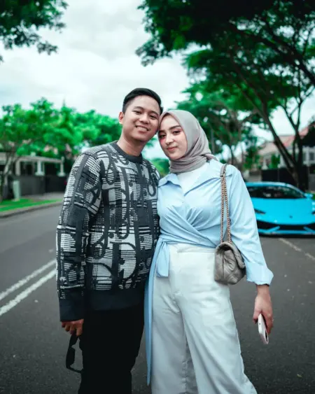 Doni Salmanan & Istrinya (Doc: instagram @donisalmanan)