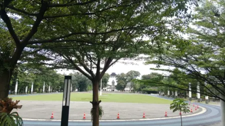 Penataan Plaza Gedung Sate-Gasibu, di Tengah Tekanan Ekonomi dan Lonjakan PHK Rencana penataan Plaza Gedung Sate-Gasibu dengan anggaran mencapai Rp15 M, (Sarah/Koran Mandala)