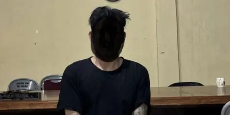 Brutal! Begal Bersenpi Tembaki Korban di Gedebage Bandung, Satu Pelaku Dibekuk, Satu Lagi Kabur Begal Bersenpi Tembaki Korban di Gedebage Bandung, Satu Pelaku Dibekuk, Satu Lagi Kabur