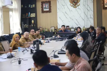 Perwal Ketenagakerjaan Mandek 8 Tahun, DPRD Bandung Sentil Kinerja Pemkot Perwal Ketenagakerjaan Mandek 8 Tahun, DPRD Bandung Sentil Kinerja Pemkot
