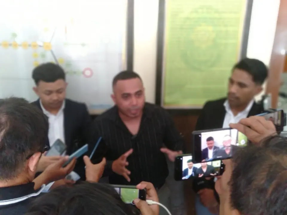 Rolland E. Putu menghadiri Sidang di PN Bandung Selasa, (19/5/2026)