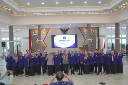 Garut Krisis Dokter Gigi, Syakur Beberkan Fakta Mengejutkan Saat Pelantikan PDGI Garut Krisis Dokter Gigi, Syakur Beberkan Fakta Mengejutkan Saat Pelantikan PDGI
