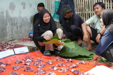 Bahas Tuntas Pengalihan DAM Haji ke Tanah Air, Tarjih Muhammadiyah dan Lazismu Dorong Solusi Atasi Ketimpangan Distribusi Kurban Bahas Tuntas Pengalihan DAM Haji ke Tanah Air, Tarjih Muhammadiyah dan Lazismu Dorong Solusi Atasi Ketimpangan Distribusi Kurban