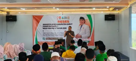 Reses DPRD Garut, Muhammad Nur Jamaluddin Serap Aspirasi soal Honorer, BPJS hingga UMKM Digital Reses DPRD Garut, Muhammad Nur Jamaluddin Serap Aspirasi soal Honorer, BPJS hingga UMKM Digital