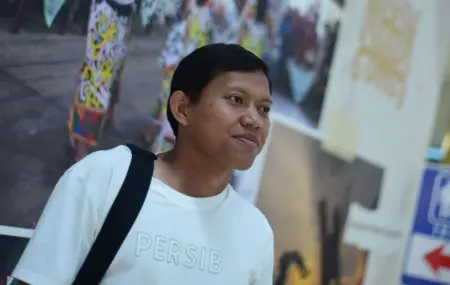 Pemain Persib Bandung Adam Alis