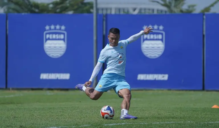 Pemain Persib Bandung Dedi Kusnandar