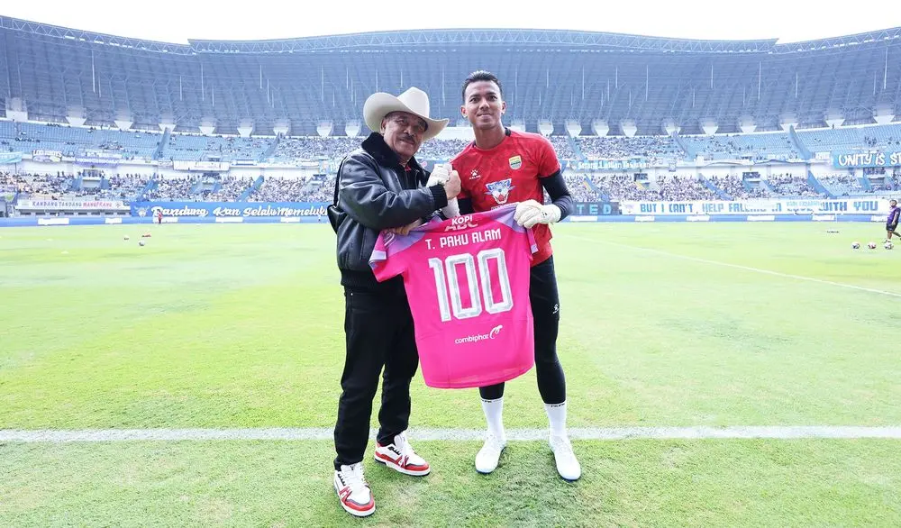 Teja Paku Alam Tembus “Club 100” Persib, Fokus Buru Hat-trick Gelar Juara
