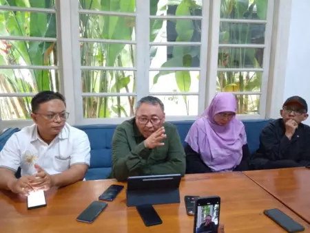 Tiga Persoalan Sekolah Maung, dari Skor Bermasalah hingga Kesiapan Guru Komisi V DPRD Jabar melakukan Konprensi Pers Kamis (18/6/2026)