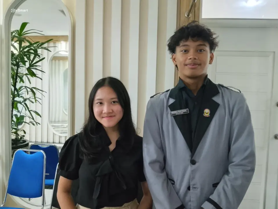 Ketua OSIS SMPN 11 Bandung, Eryna Kaleela Danish & Zinedine Yazid, Ketua Osis SMP Negeri 13 Bandung. Selasa 9/6/2026 (Sarah/Koran Mandala)