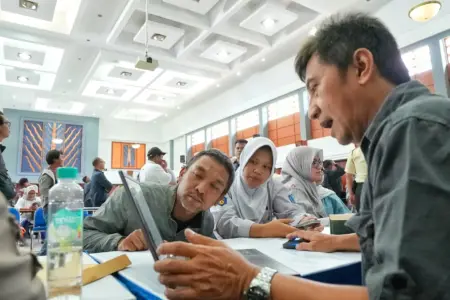 Pemprov Jabar Perpanjang Pengisian Data PCMB hingga 11 Juni 2026 Pemprov Jabar Perpanjang Pengisian Data PCMB hingga 11 Juni 2026