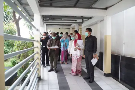 Pembangunan Gedung Baru RSUD Kota Bandung Jangan Ganggu Pelayanan Kesehatan Warga Pembangunan Gedung Baru RSUD Kota Bandung Jangan Ganggu Pelayanan Kesehatan Warga