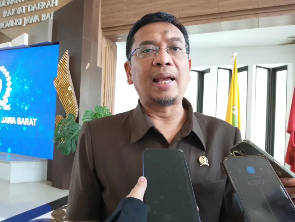 Anggota Komisi IV Dprd Jabar Tedy Rusmawan usai rapat paripurna Selasa 9/6/2026 (Sarah Koran Mandala)