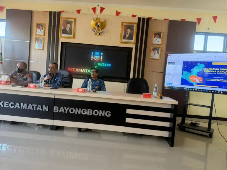 Kecamatan Bayongbong Gelar Sosialisasi Kebencanaan, Perkuat Kesiapsiagaan Hadapi Bencana Kecamatan Bayongbong Gelar Sosialisasi Kebencanaan, Perkuat Kesiapsiagaan Hadapi Bencana