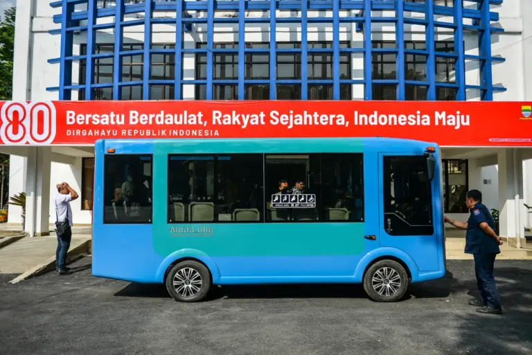 Pengamat Ungkap Skema Ideal Percepatan Transformasi Angkot Listrik Angkot Listrik (Istimewa)
