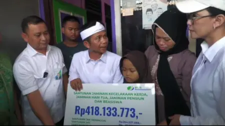 Dukungan Mengalir untuk Keluarga Korban Satpam Waduk Jatiluhur Keluarga Satpam Waduk Jatiluhur Terima Dukungan dari Pejabat hingga Artis