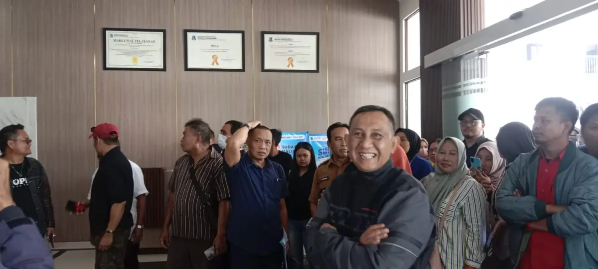 Puluhan Orang Tua Calon Siswa Geruduk Disdik Garut, Protes Seleksi SMP Negeri dan Tuntut Tambah Kuota