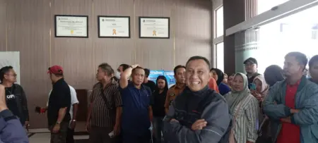 Puluhan Orang Tua Calon Siswa Geruduk Disdik Garut, Protes Seleksi SMP Negeri dan Tuntut Tambah Kuota