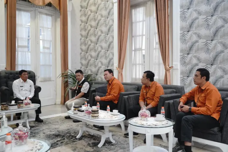 Bupati Garut Ajak Pelaku Usaha Berikan Data Akurat pada Sensus Ekonomi 2026 Bupati Garut Ajak Pelaku Usaha Berikan Data Akurat pada Sensus Ekonomi 2026