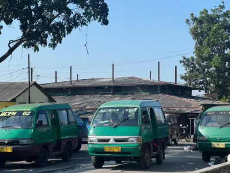 Nasib Sopir Angkot Dibayangi BRT, Jujun: Sekarang Masih Bisa Narik, Besok Belum Tahu