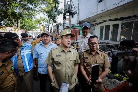Pemkot Bandung Segel Lokasi Penebangan 12 Pohon Tanpa Izin di Cijerah, Pemilik Mangkir dari Pemeriksaan
