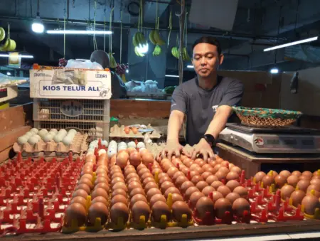 Pedagang Telur Kios Ali Pasar Kosambi Kota Bandung (Sarah/Koran Mandala)