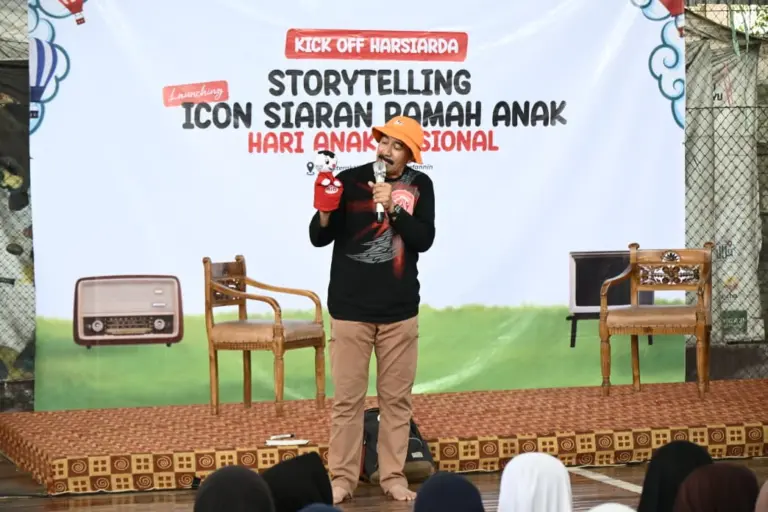 Peringati Hari Anak KPID Jabar Kampanyekan Siaran Ramah Anak Lewat Story telling Peringati Hari Anak KPID Jabar Kampanyekan Siaran Ramah Anak Lewat Story telling