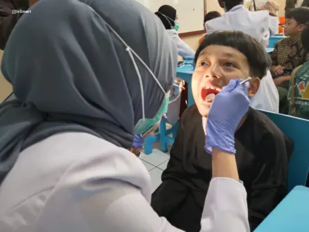 RSGM Unjani Beri Edukasi Kesehatan Gigi Gratis bagi Siswa SD Interaktif Gemilang RSGM Unjani Beri Edukasi Kesehatan Gigi Gratis bagi Siswa SD Interaktif Gemilang (Sarah/Koran Mandala)