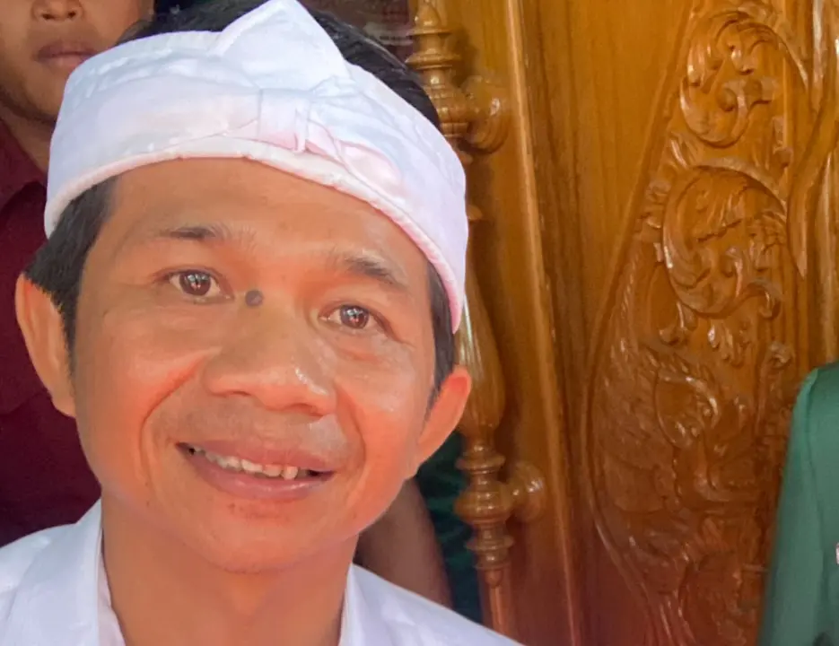 Bupati Purwakarta Saepul Bahri Binzein