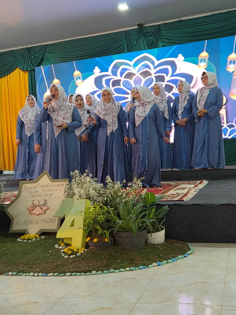 Milad ke-14 Ponpes Al ‘Ashr Al-Madani Berlangsung Meriah, Seni Santri Warnai Acara