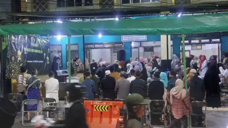 Maulid di Masjid Jihadul Akbar Jadi Momentum Ajak Generasi Muda Kembali ke Masjid Maulid di Masjid Jihadul Akbar Jadi Momentum Ajak Generasi Muda Kembali ke Masjid