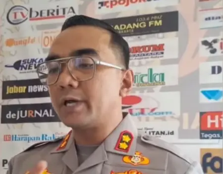Kapolres Purwakarta Tegaskan Debt Collector Tak Boleh Rampas Kendaraan di Jalan Kapolres Purwakarta AKBP Febri Nurzam