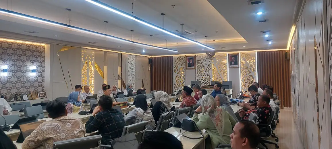 Ironi Indramayu: Lumbung Padi Nasional dengan Kemiskinan Tertinggi di Jawa Barat