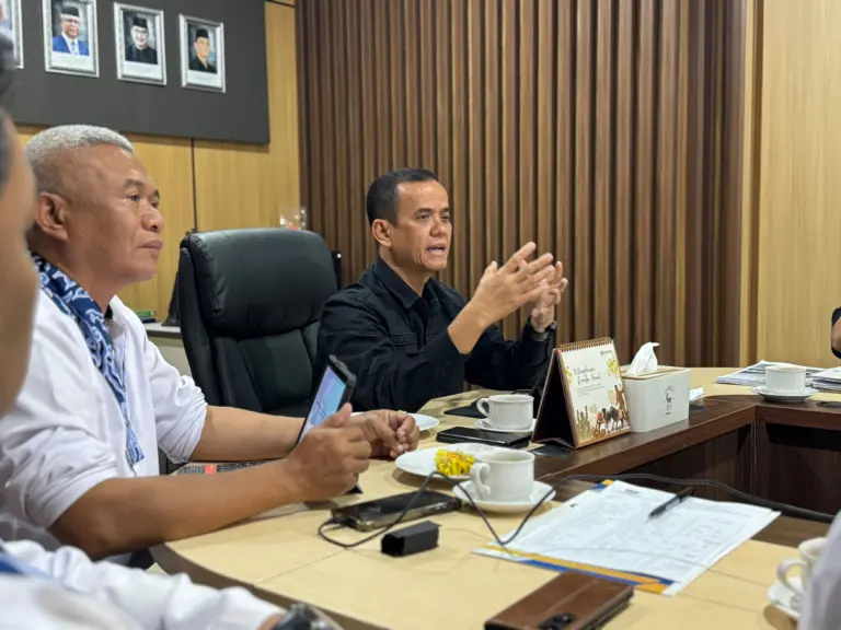 Gerbang SDN 026 Bojongloa Digembok Ahli Waris, Kadisdik Bandung Bilang Begini Kepala Dinas Pendidikan Kota Bandung, Asep Saeful Gufron