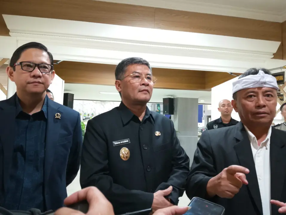 DPRD Jabar dan Pemprov Jabar sepakat melakukan Pinjaman 3,4 triliun (Sarah/Koran Mandala)